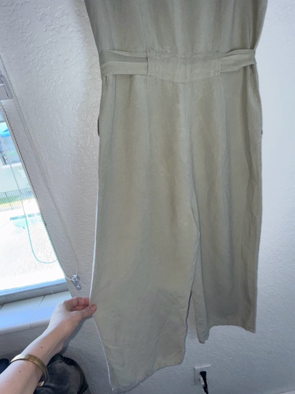 a new day Sage Button-Front Tie-Waist Sleeveless Cropped Jumpsuit - Picture 6 of 14
